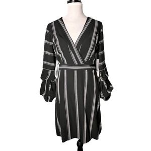 Laundry by Shelli Segal Pinstriped Long Sleeve Dress Black White Size 4